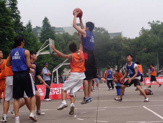 主教练安切